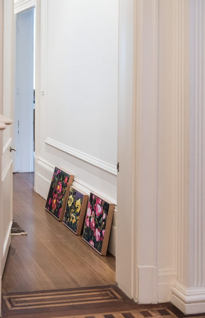The Art of hanging artworks